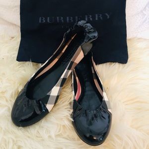 NWOT Burberry Patent Nova Check Ballet Flat